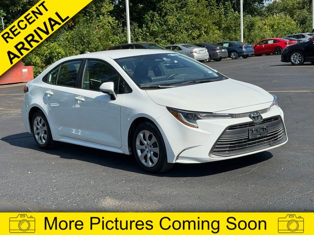 White (Wind Chill Pearl) 2025 Toyota Corolla Sedan Front-Wheel Drive Continuously Variable Transmission