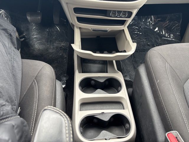 Used 2023 Black Chrysler LX image 38