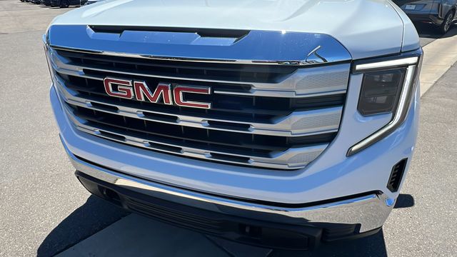 2024 GMC Sierra 1500 SLE 9