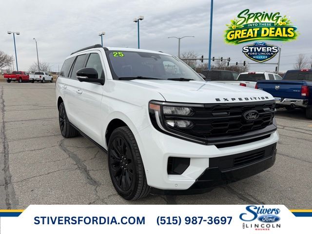 2025 Ford Expedition Platinum 4WD