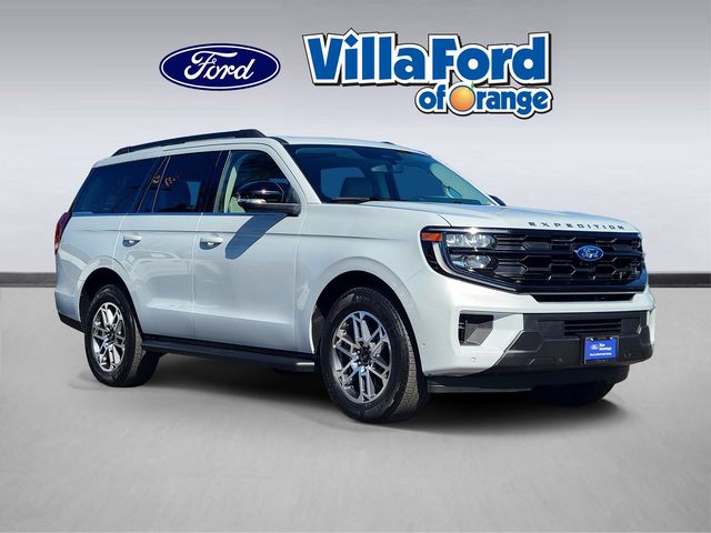 Silver Metallic 2025 Ford Expedition SUV / Crossover 4X2 Automatic