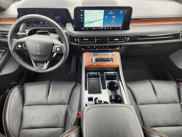 2025 Lincoln Aviator Black Label Black at AutoSavvy Houston Northwest