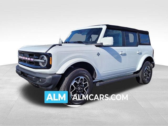 2023 Ford Bronco 4-Door Outer Banks's photo