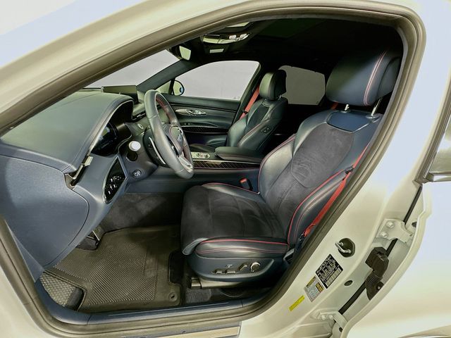 Thumbnail: 2022 Genesis GV70 - 21