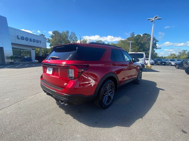 2025 Ford Explorer ST 7