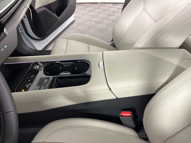 2025 Everest White Pearl Tricoat Nissan Murano SL AWD SUV