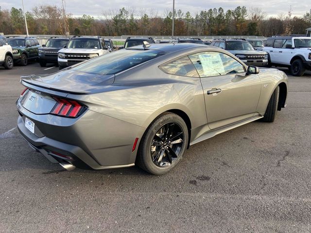 2025 Ford Mustang GT 3