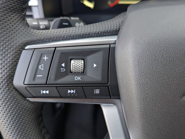 New 2026 Black Mitsubishi SE image 16