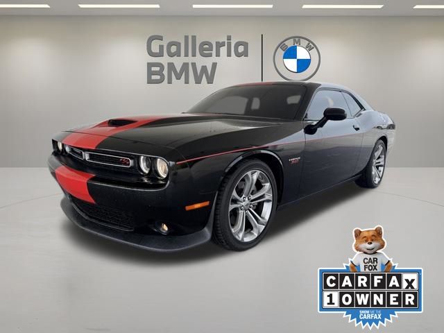 2022 Dodge Challenger R/T's photo
