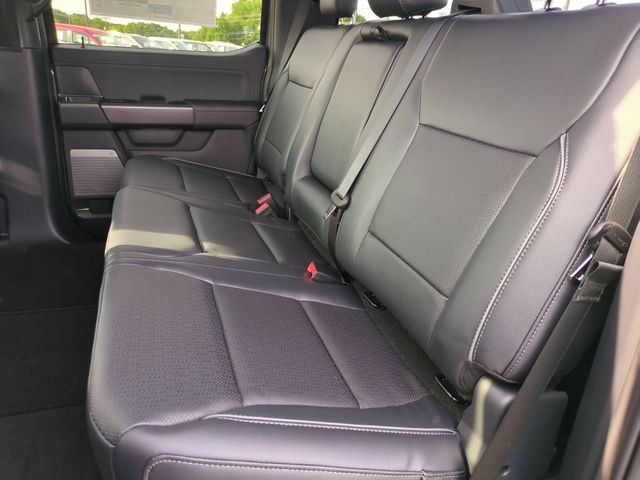 New 2026 Carbonized Gray Metallic Ford Lariat® image 27