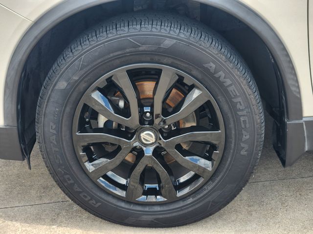 2020 Nissan Rogue SV White at South Houston Nissan