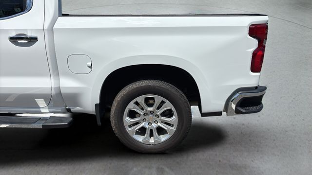 Used 2024 White Chevrolet LTZ image 29