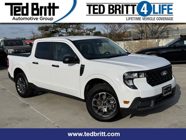 Oxford White 2025 Ford Maverick XLT SuperCrew FWD Pickup Truck Front-Wheel Drive Continuously Variable Transmission