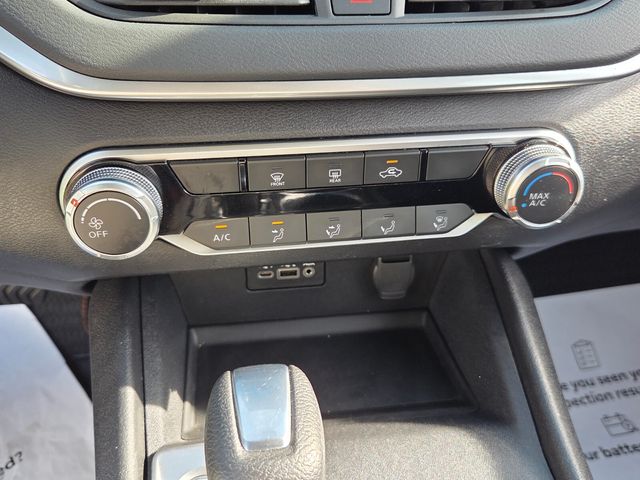 Used 2022 Nissan Altima Sedan