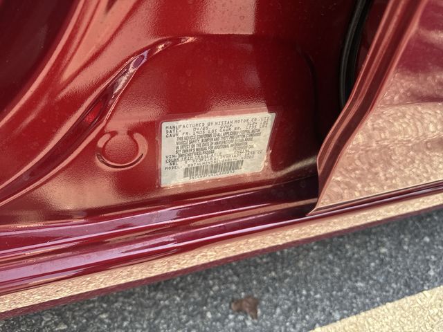 Used 2025 Red Nissan 1.6 SR image 33