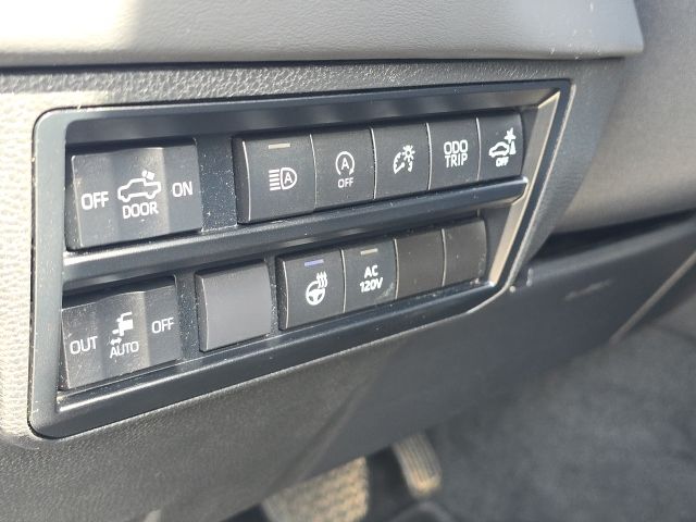 2023 Toyota Tundra Platinum:46438A