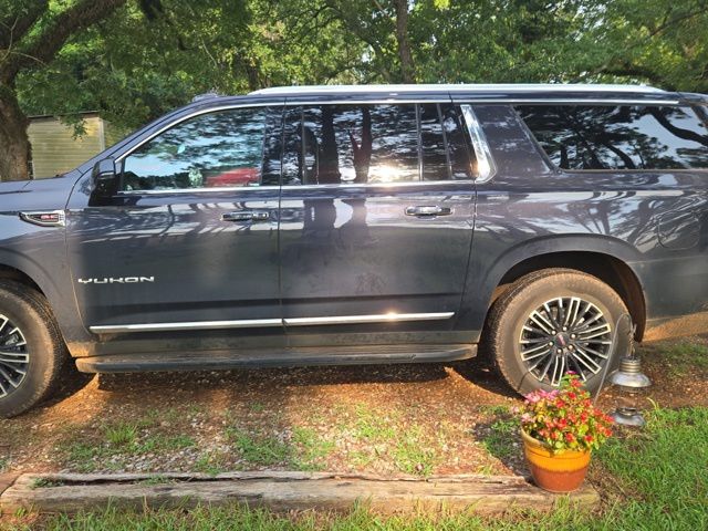 Titanium Rush Metallic 2025 GMC Yukon XL SUV / Crossover 4X2