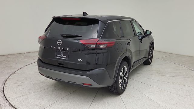2023 Nissan Rogue SV - 4