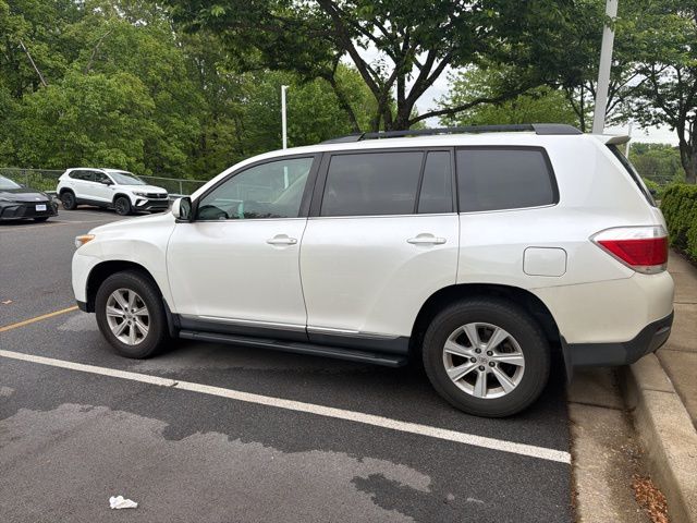 used 2012 Toyota Highlander car, priced at $15,295