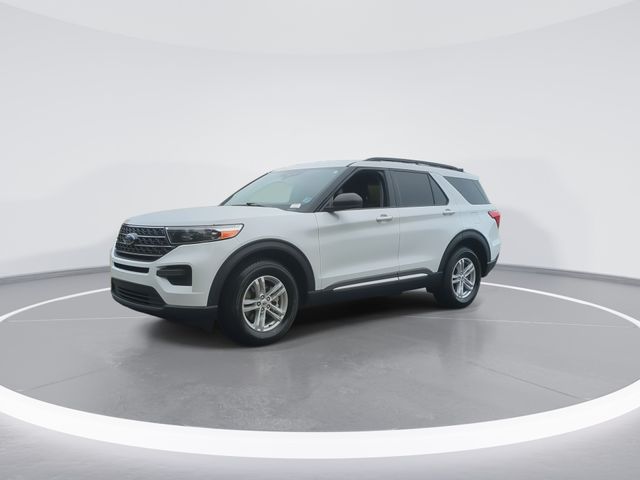 Used 2023 White Ford XLT image 4