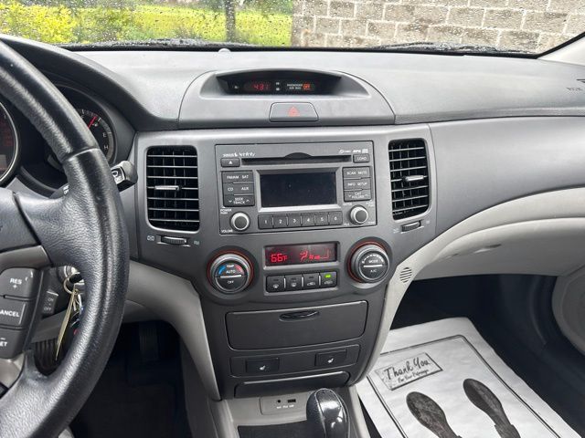 Used 2009 Red Kia EX image 23