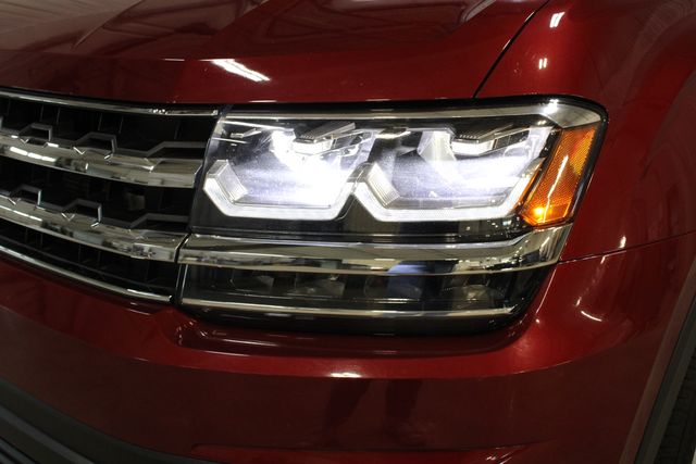 Used 2018 Red Volkswagen SEL Premium image 34