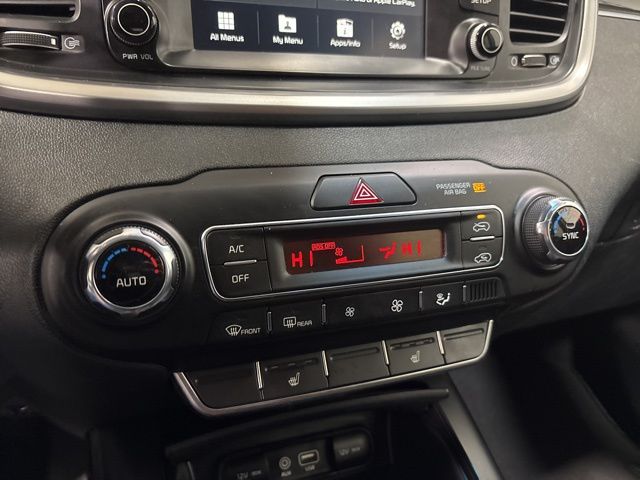 2019 Kia Sorento LX photo