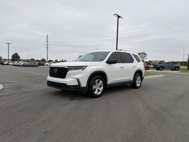 Gray (Platinum) 2024 Honda Pilot LX AWD SUV / Crossover All-Wheel Drive Automatic