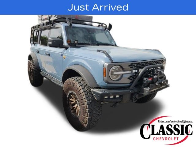 Blue (Azure Gray Metallic) 2024 Ford Bronco Badlands 4-Door 4WD SUV / Crossover Four-Wheel Drive Automatic