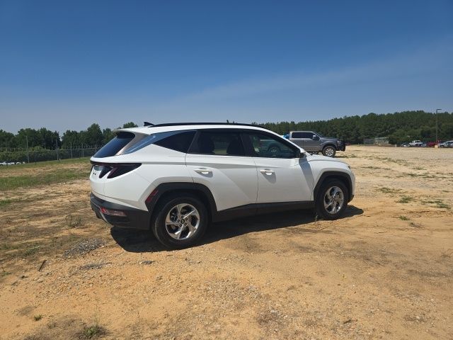 Used 2022 Quartz White Hyundai SEL image 8