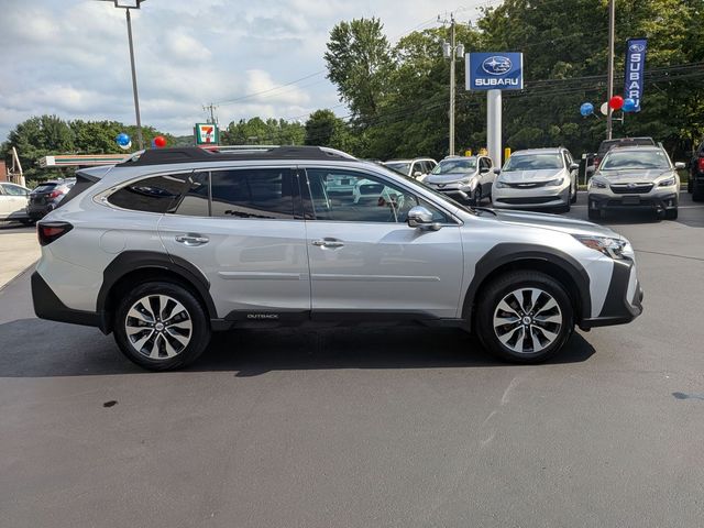 Ice Silver Metallic 2025 Subaru Outback SUV / Crossover All-Wheel Drive Continuously Variable Transmission