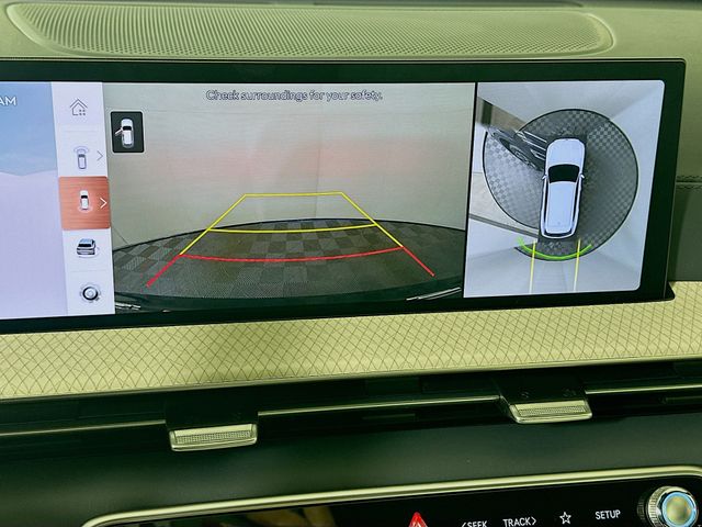 Thumbnail: 2026 Genesis GV80 - 13