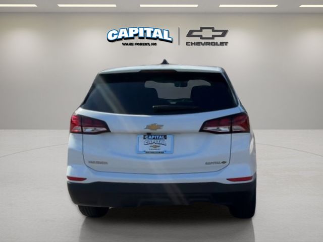 Used 2022 White Chevrolet LS image 4