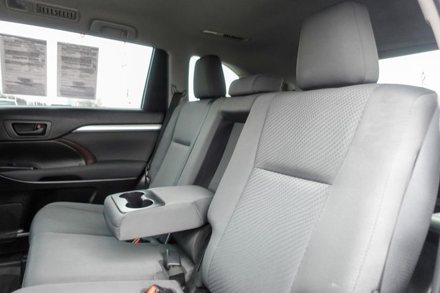 used 2019 Toyota Highlander Hybrid car, priced at $21,000