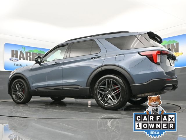 2025 Ford Explorer ST-Line photo