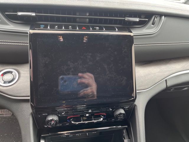 2024 Jeep Grand Cherokee 4xe - Bright White Clearcoat exterior view 14