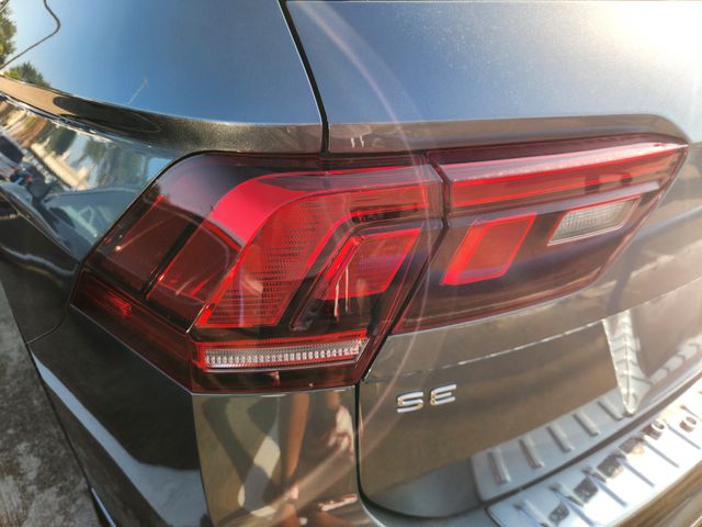 2022 Volkswagen Tiguan 2.0T SE - 6