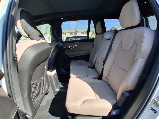 New 2026 Crystal White Pearl Volvo T8 Plus image 17