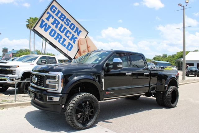 2026 Ford F-450 Super Duty Platinum Crew Cab LB DRW 4WD   