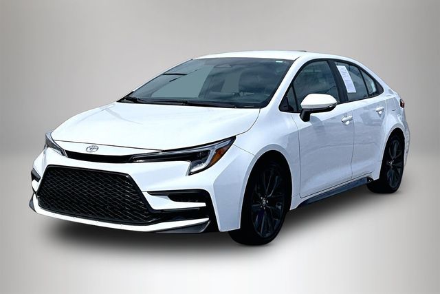 Used 2025 Toyota Corolla SE 4D Sedan