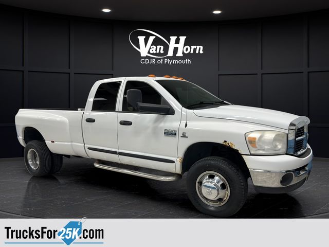 Bright White 2007 Dodge RAM 3500 SLT Quad Cab LB DRW 4WD Pickup Truck Four-Wheel Drive 6-Speed Manual