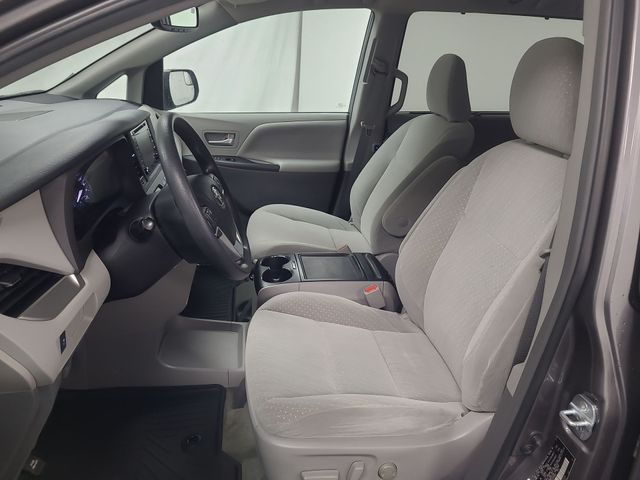 2018 – Toyota – Sienna