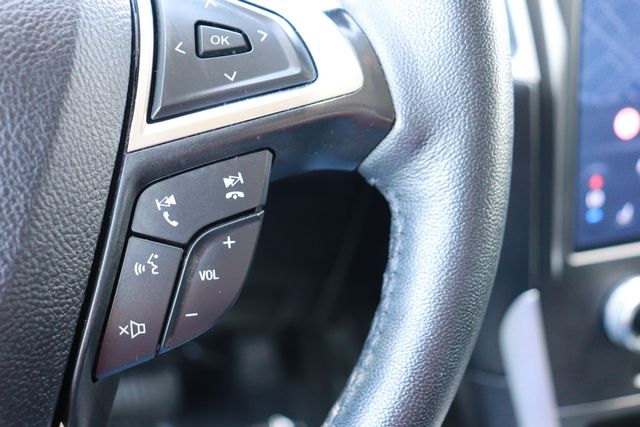 2024 Ford Edge SEL photo