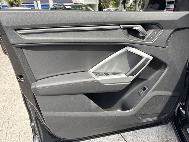 2025 Audi Q3 - $27,277