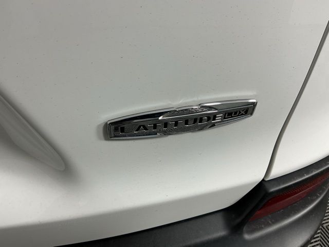 used 2022 Jeep Cherokee car, priced at $18,879