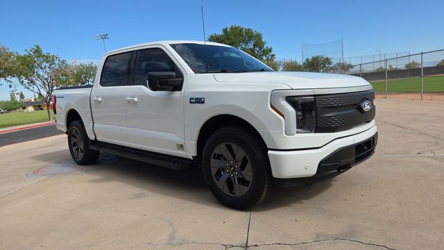 2024 Ford F-150 Lightning Blanco (Oxford White) Camioneta Tracción en las cuatro ruedas Automática