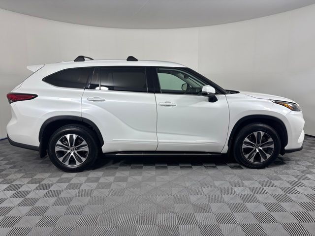 Used 2022 Toyota Highlander SUV