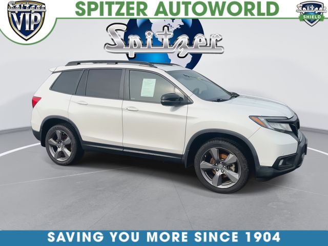 Used 2019  Honda Touring image 2