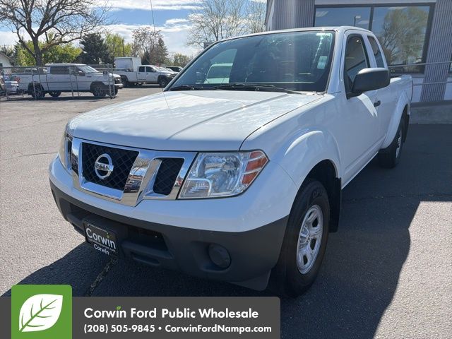 Glacier White 2013 Nissan Frontier S King Cab Pickup Truck 4X2 5-Speed Manual Overdrive