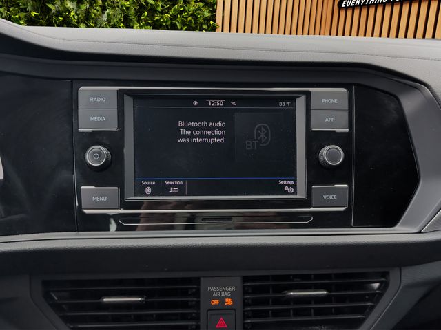 2024 Volkswagen Jetta Thumbnail